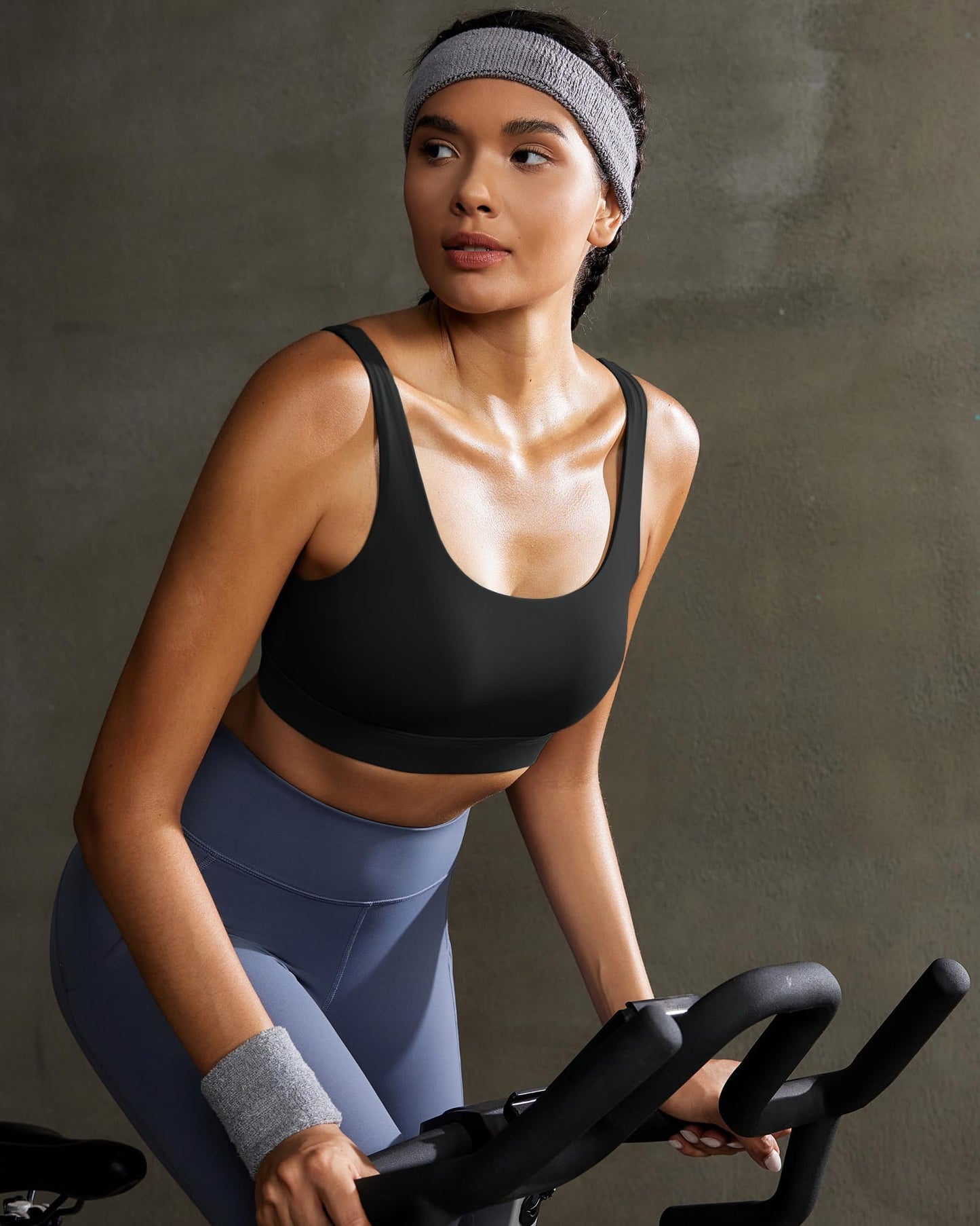RUNNING GIRL® Medium-High Support Crisscross Back Molded Cup Sports Bra